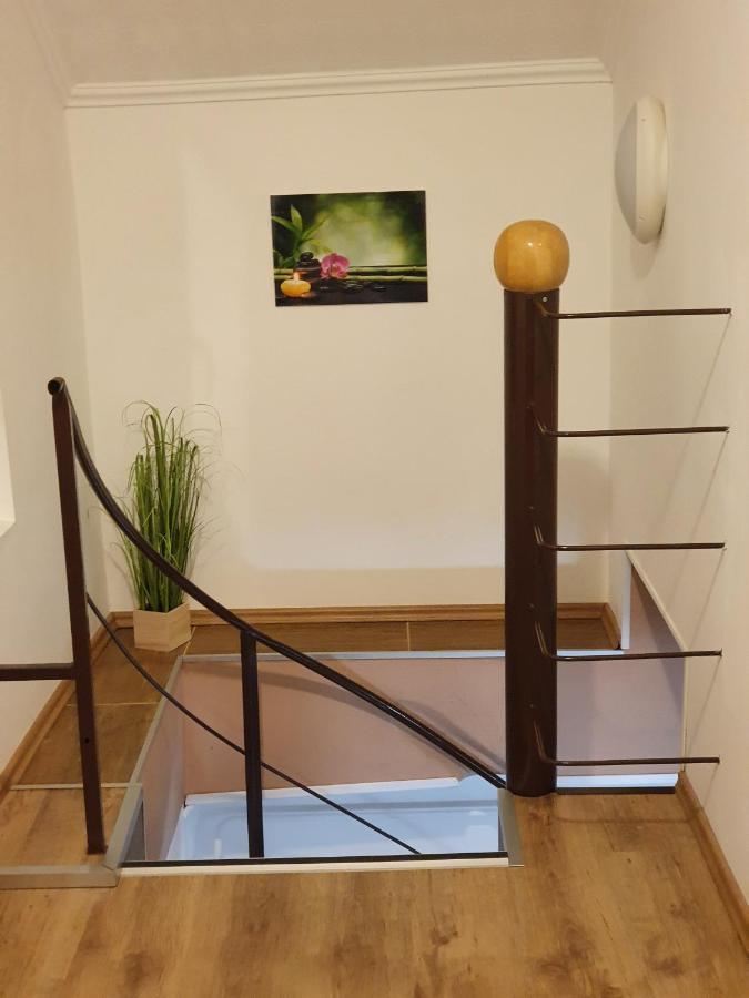 Kamilla Vendeghaz Holiday home Sarospatak